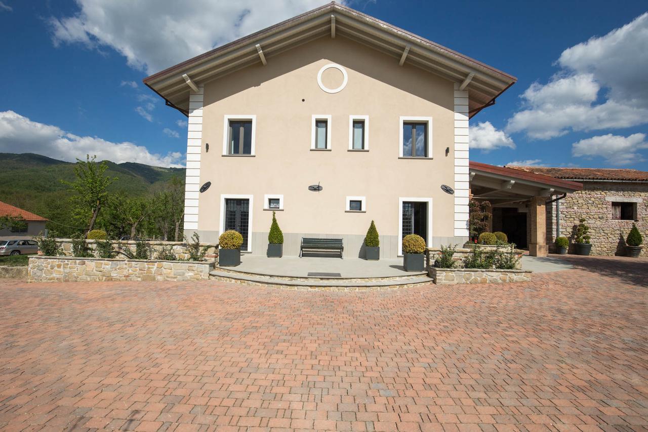 Penzion Casale Virginia Cesariano Exteriér fotografie